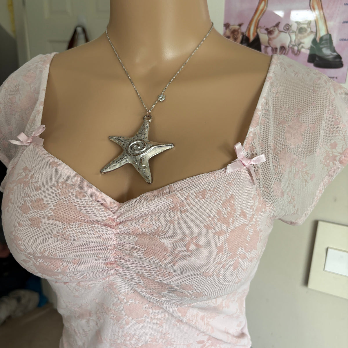 00s baby pink floral bow top (size XS)