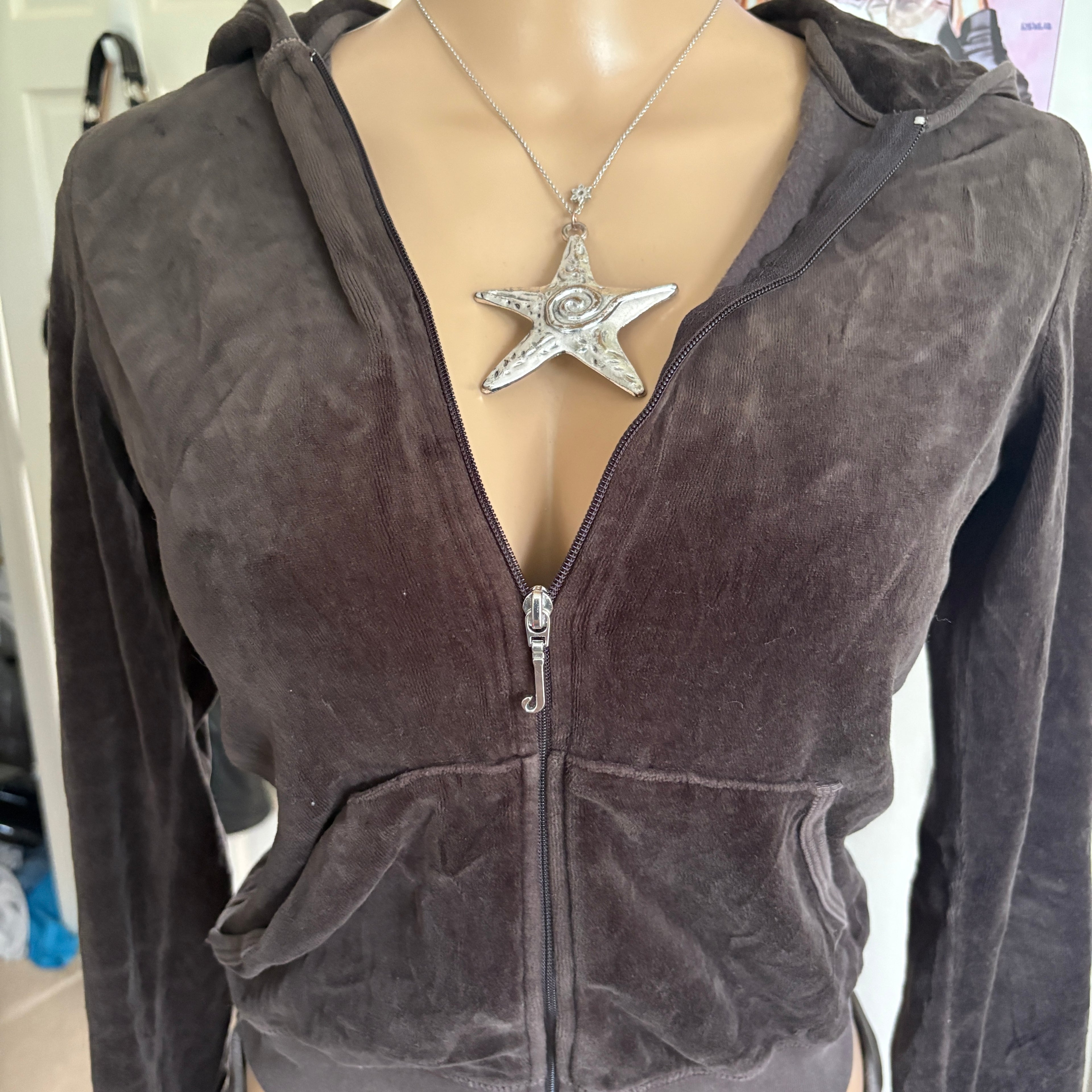 00s Juicy Couture brown velour tracksuit set (size M/L)