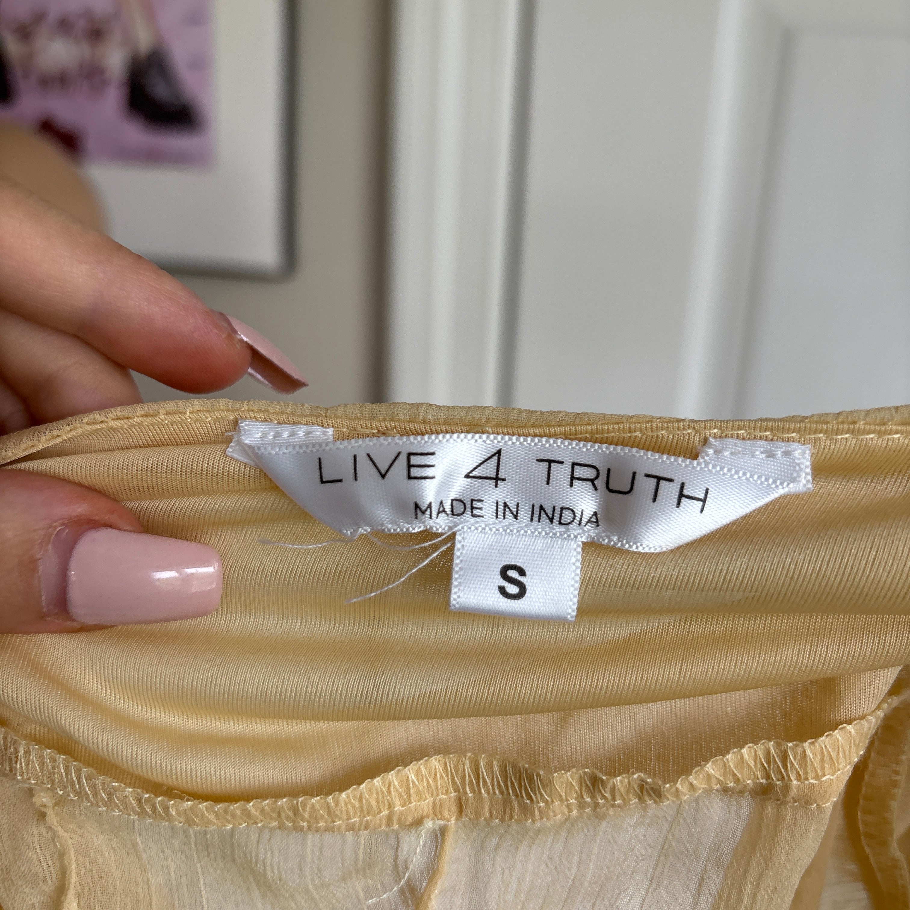 00s cream beaded v neck cami (size M)