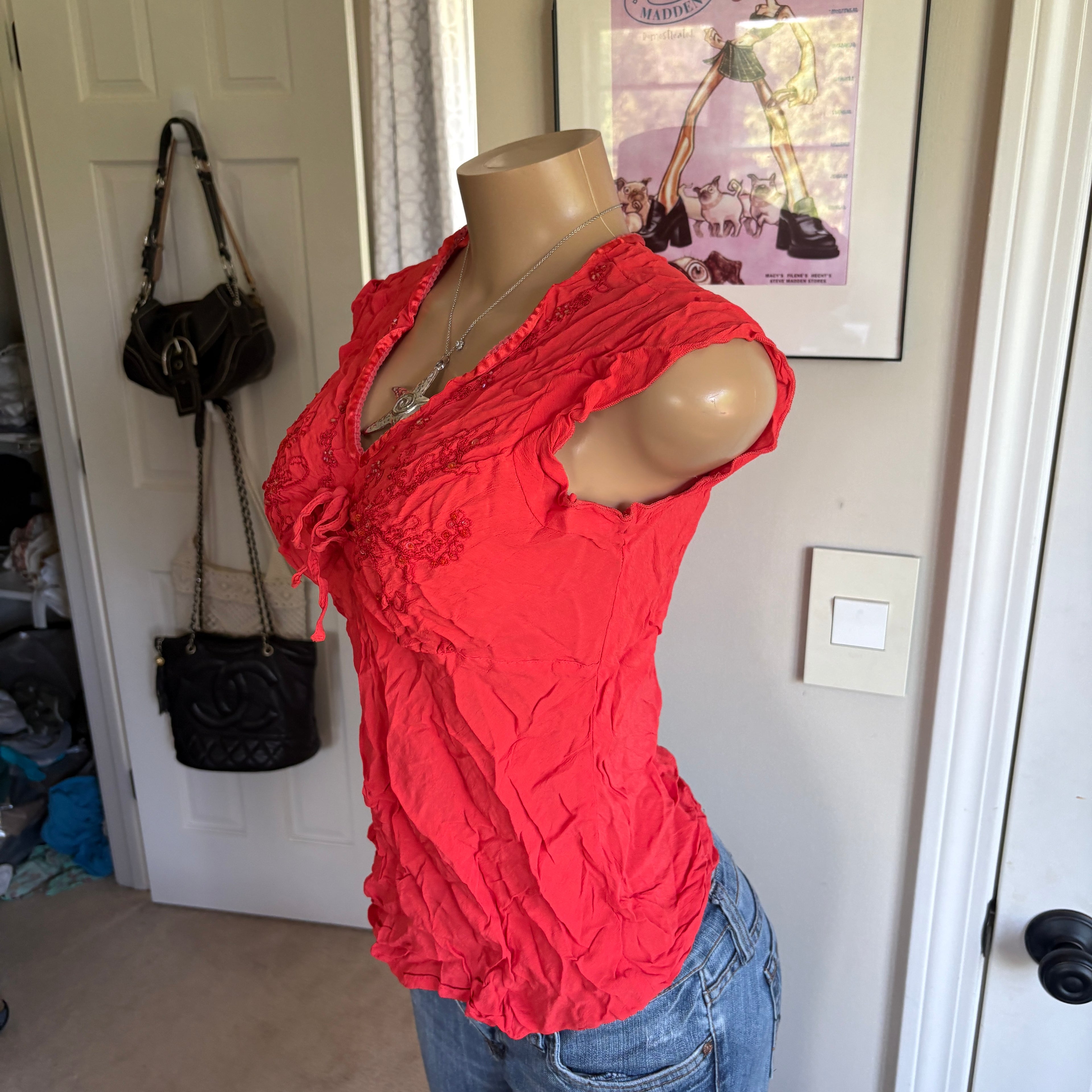 00s red beaded floral short sleeve (size S)