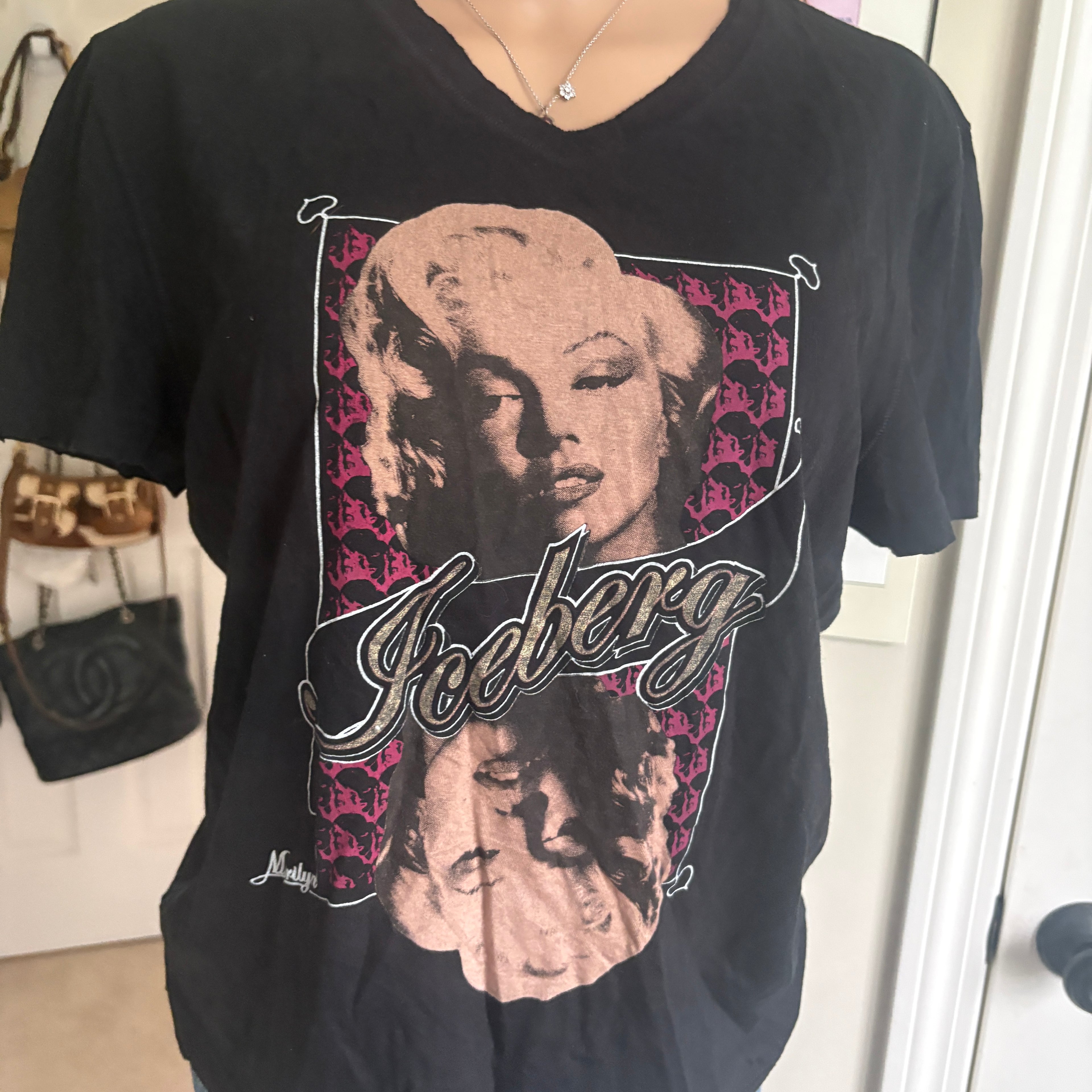 00s Iceberg marilyn monroe graphic t-shirt (size M/L)