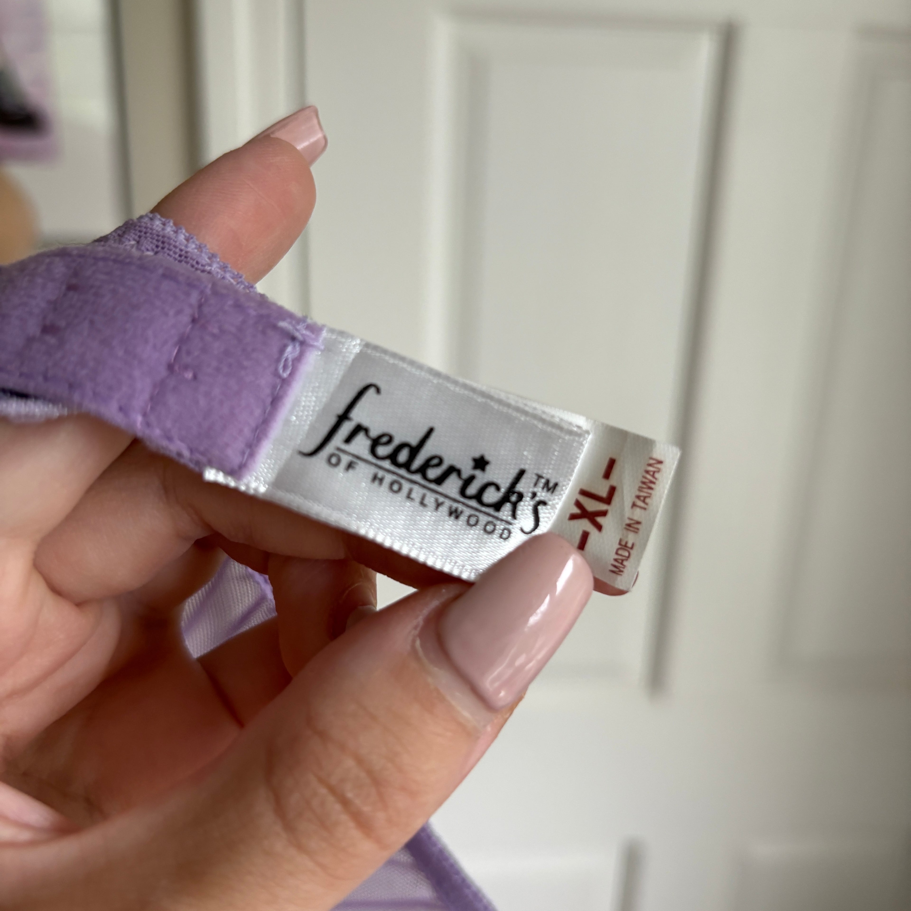 00s Frederick's of Hollywood purple lingerie top (size XL)