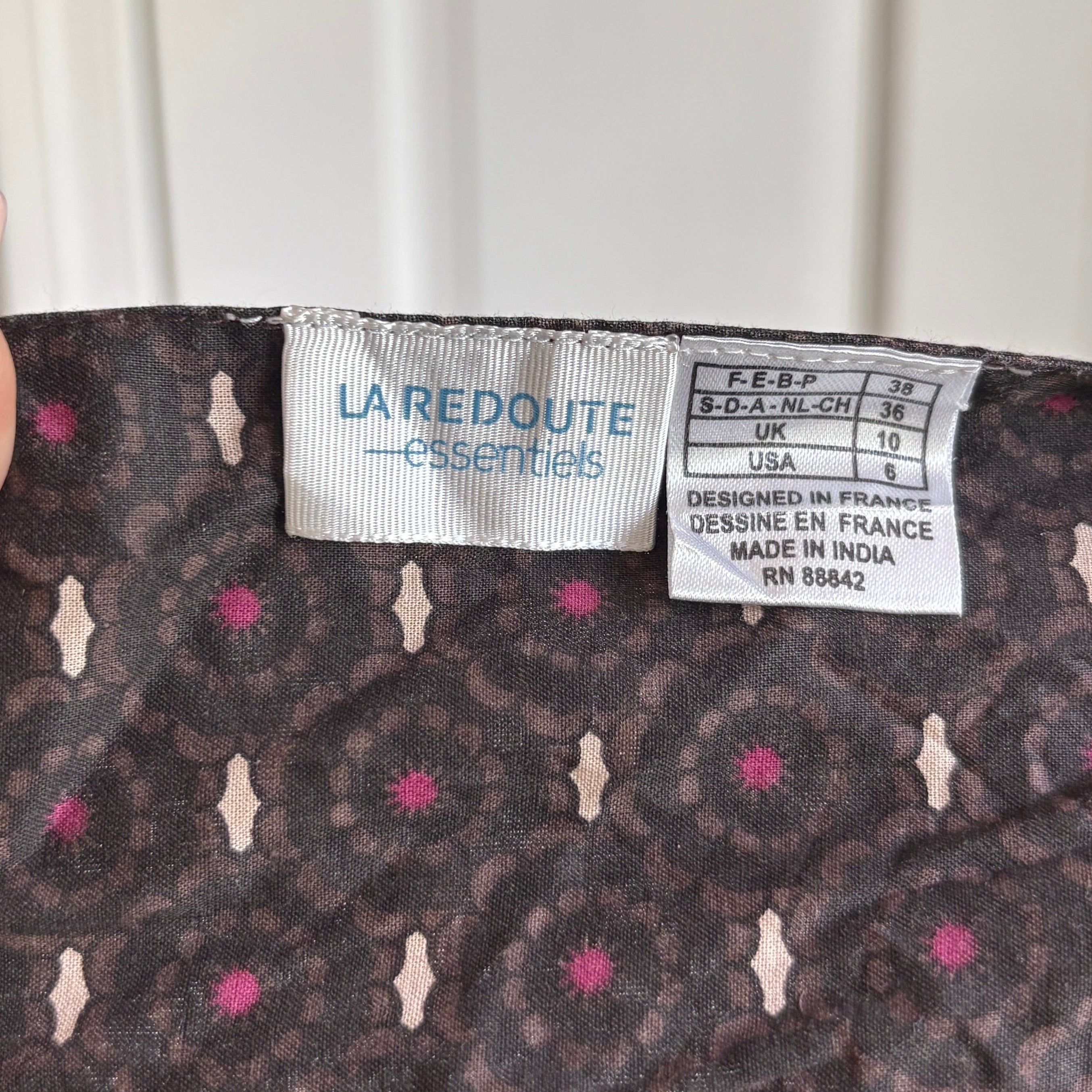 00s brown & pink floral v neck cami (size M)
