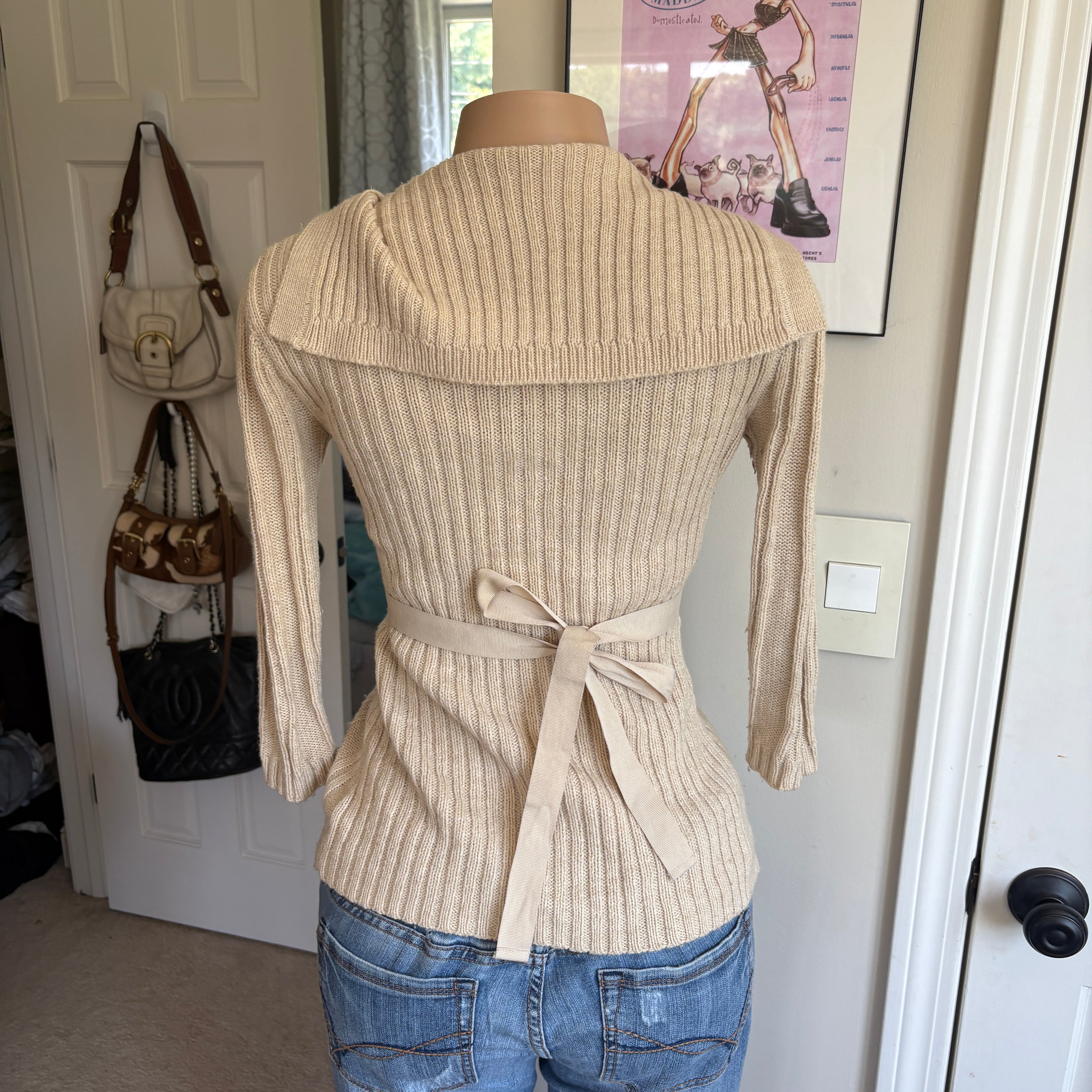 00s So cream cable knit button tie back babydoll sweater (size S)