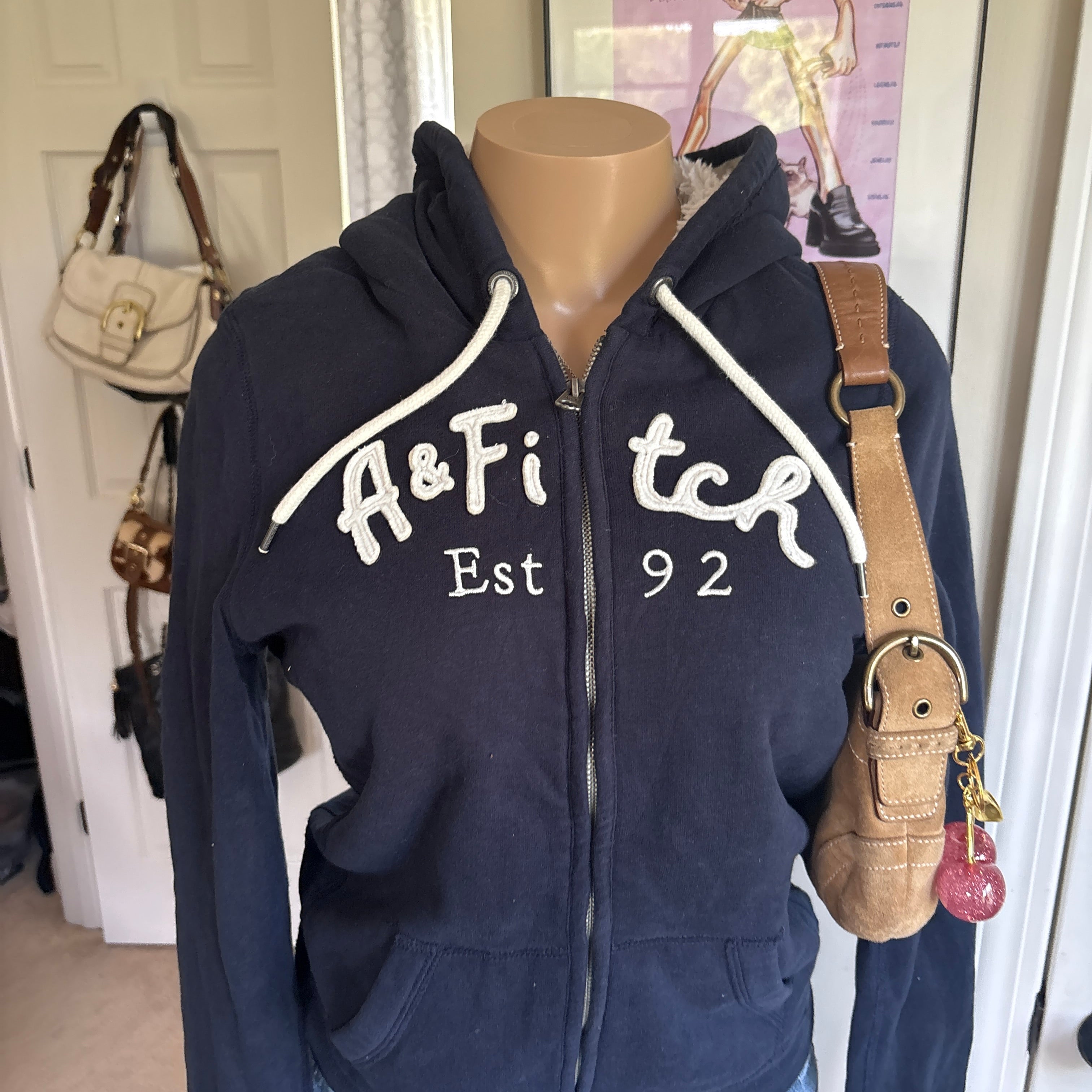 00s Abercrombie & Fitch spellout fur lined zip hoodie (size L)