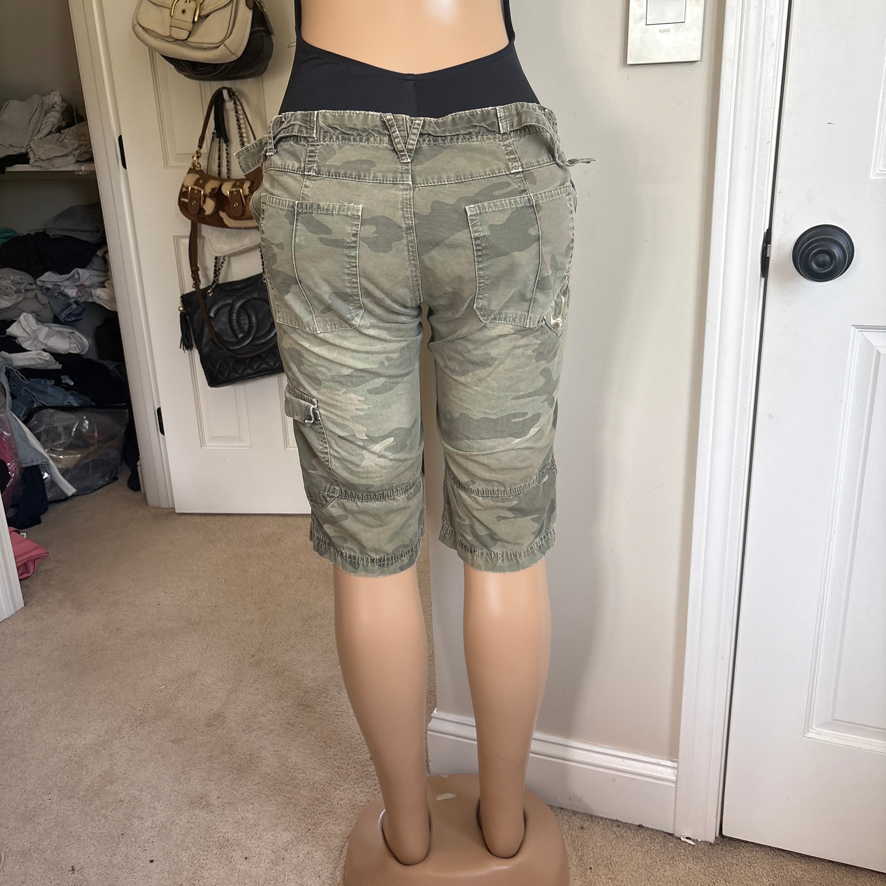00s Prana camo cargo cropped pants (size S)