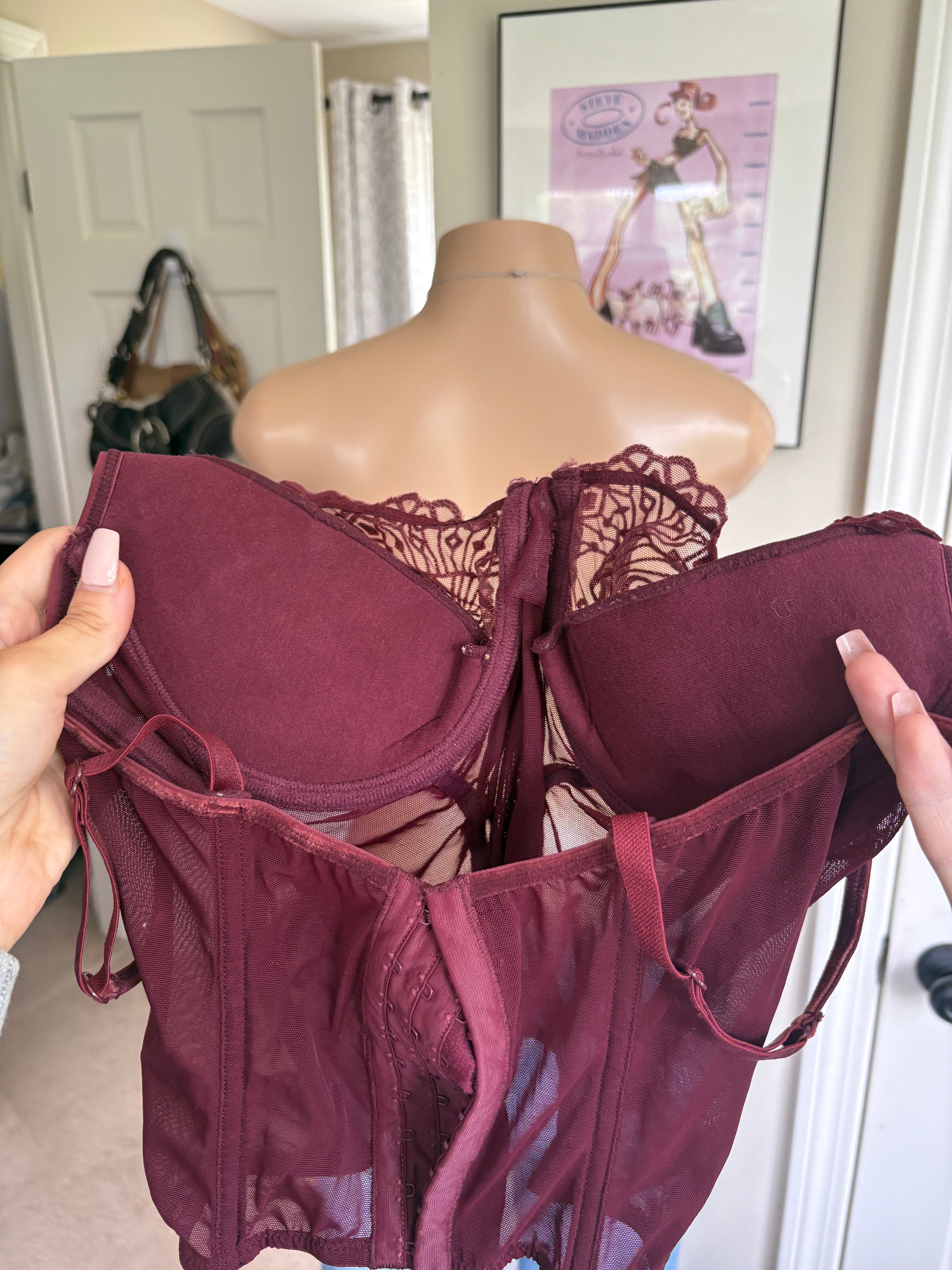 00s burgundy lace corset top (size M)