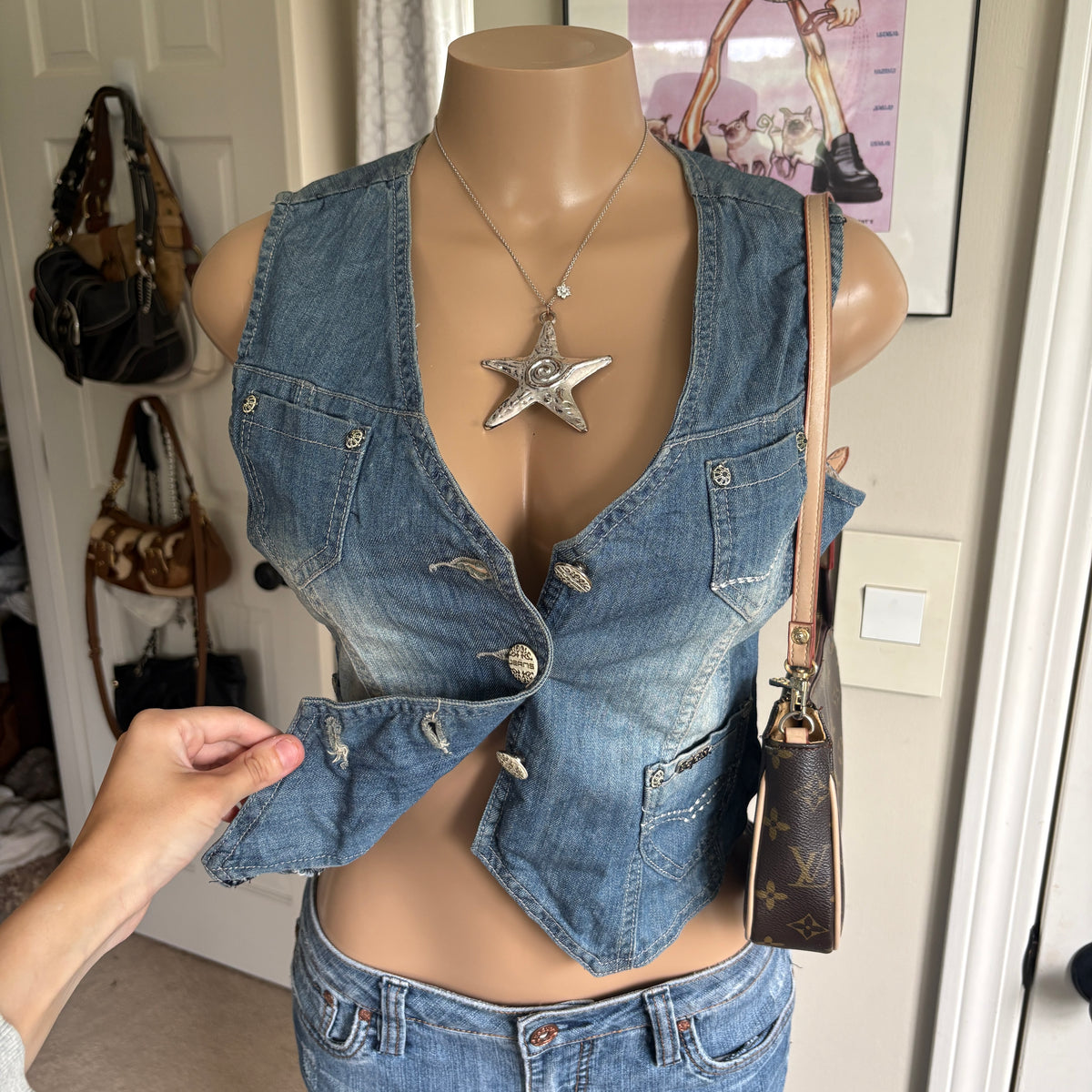 00s blue denim button vest (size L)