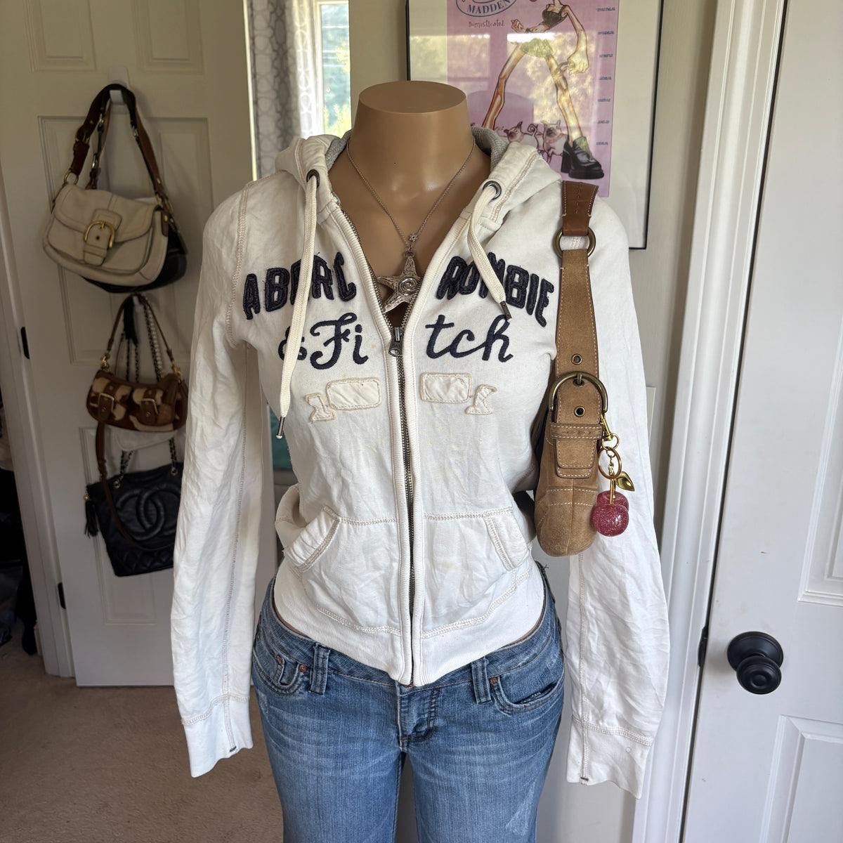 00s Abercrombie & Fitch white spellout zip hoodie (size S)