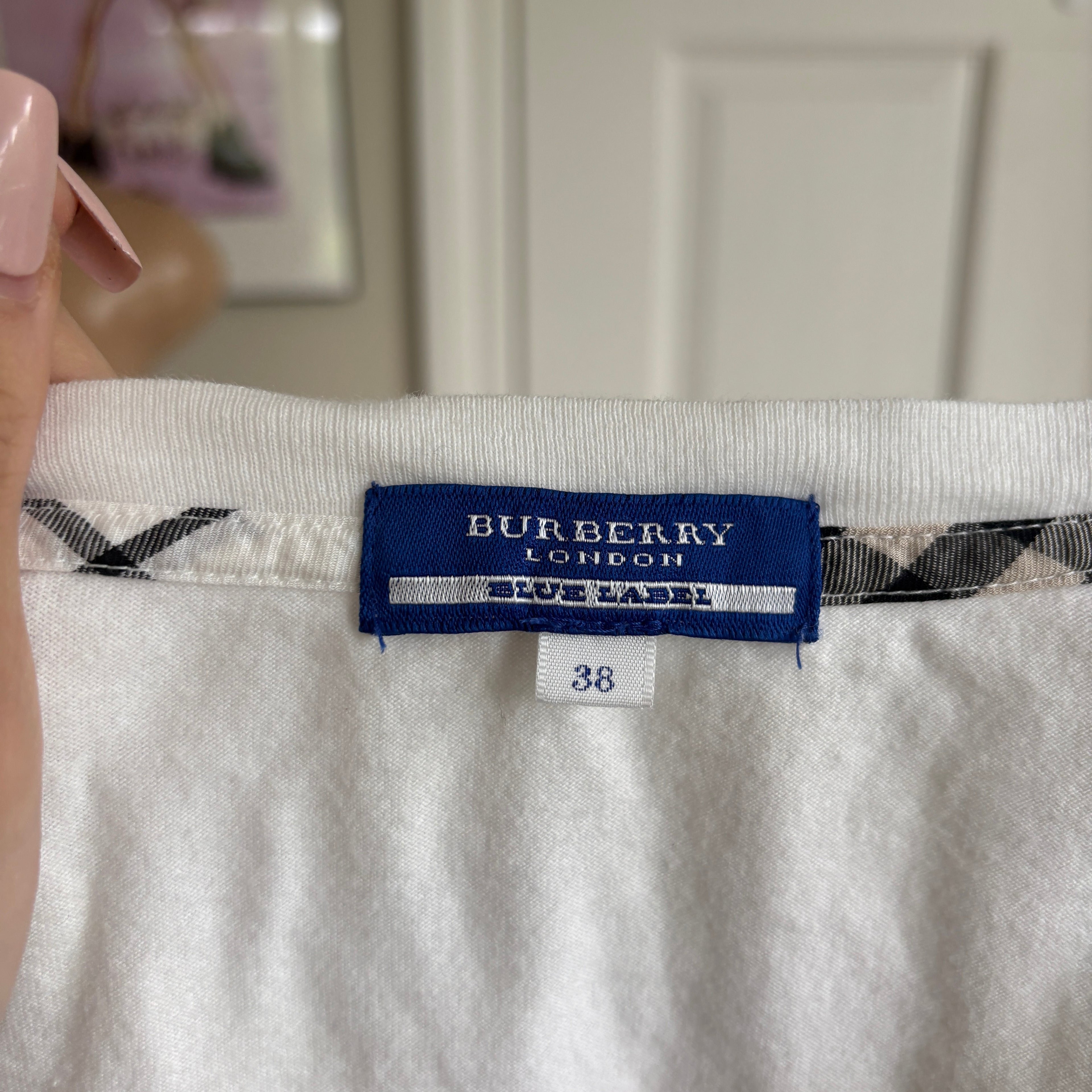 00s Burberry white & plaid t-shirt (size M)