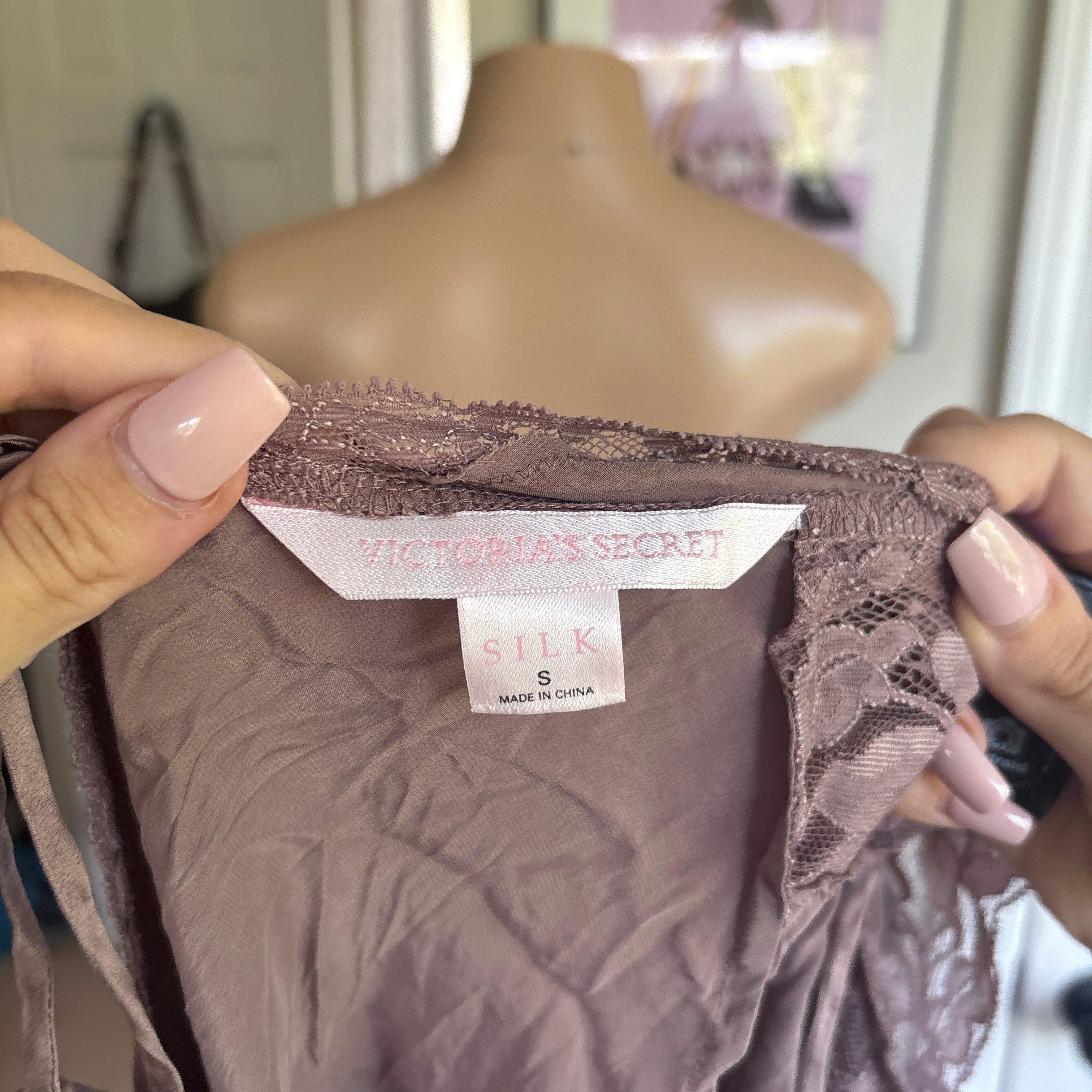 00s Victoria's Secret silk slip cami top (size S)