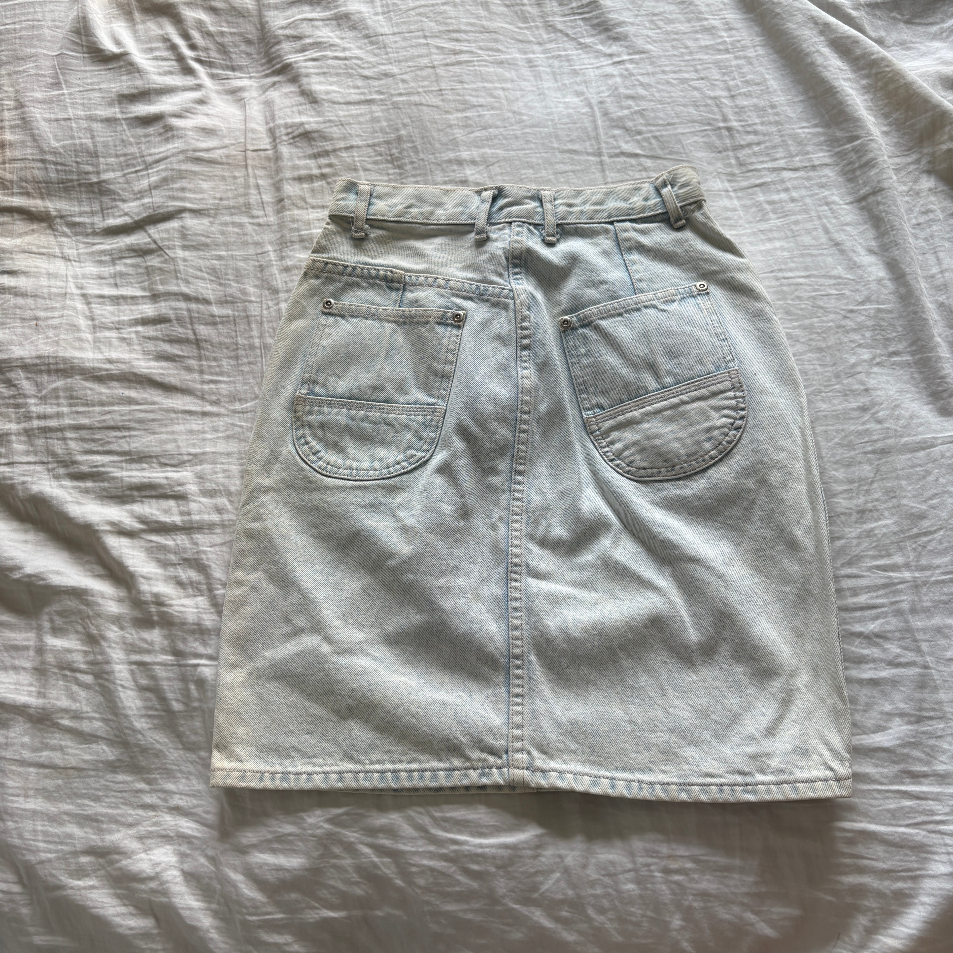 00s light wash denim midi skirt (size 6)