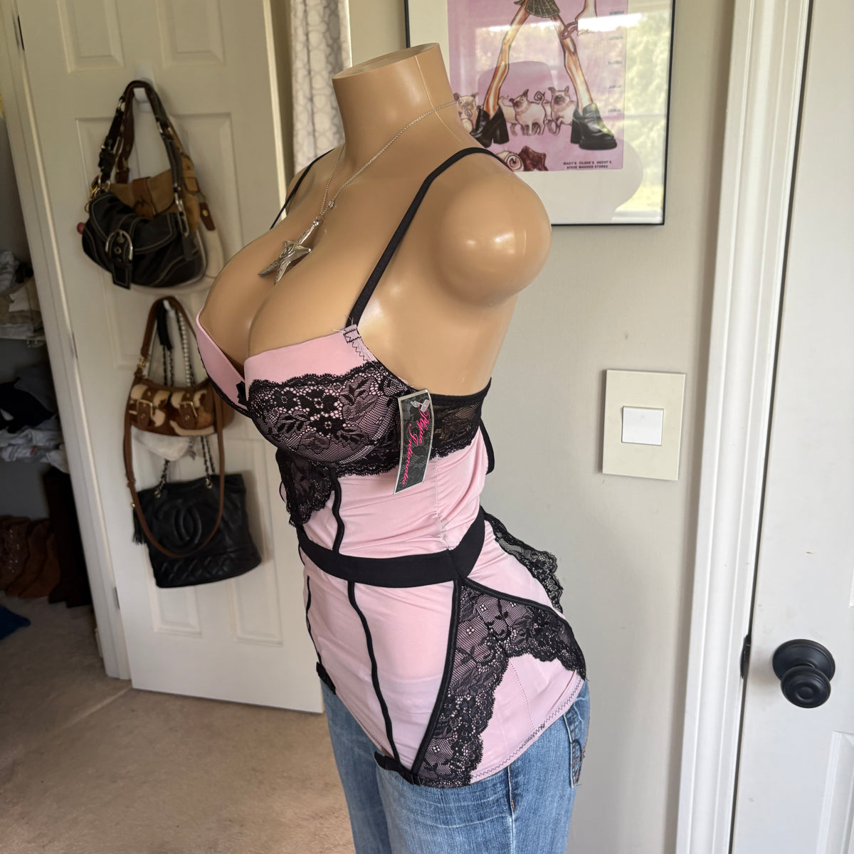 00s pink & black lace push up lingerie top (size L)