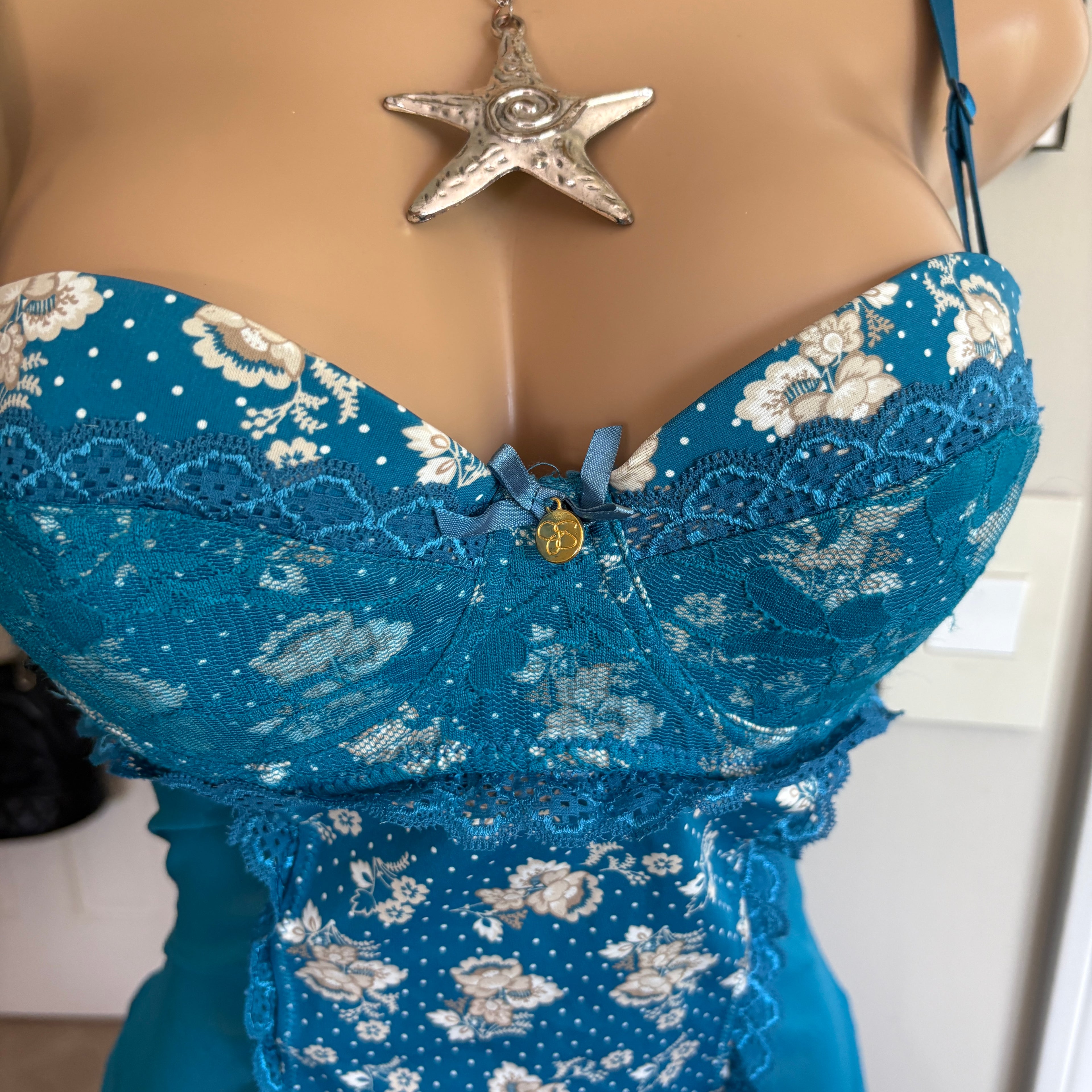 00s blue floral bustier lingerie top (size L)