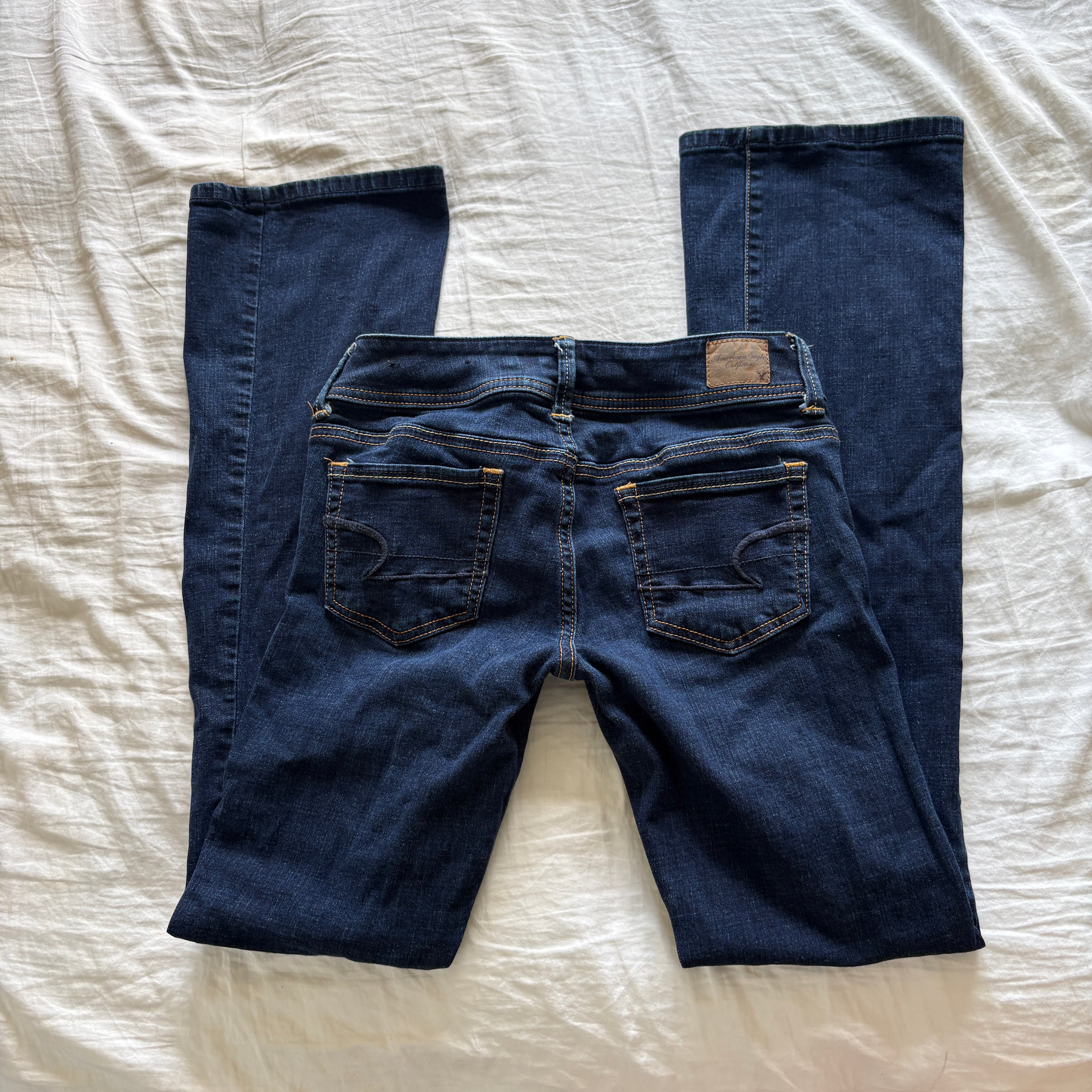00s American Eagle dark wash low rise bootcut jeans (size S)