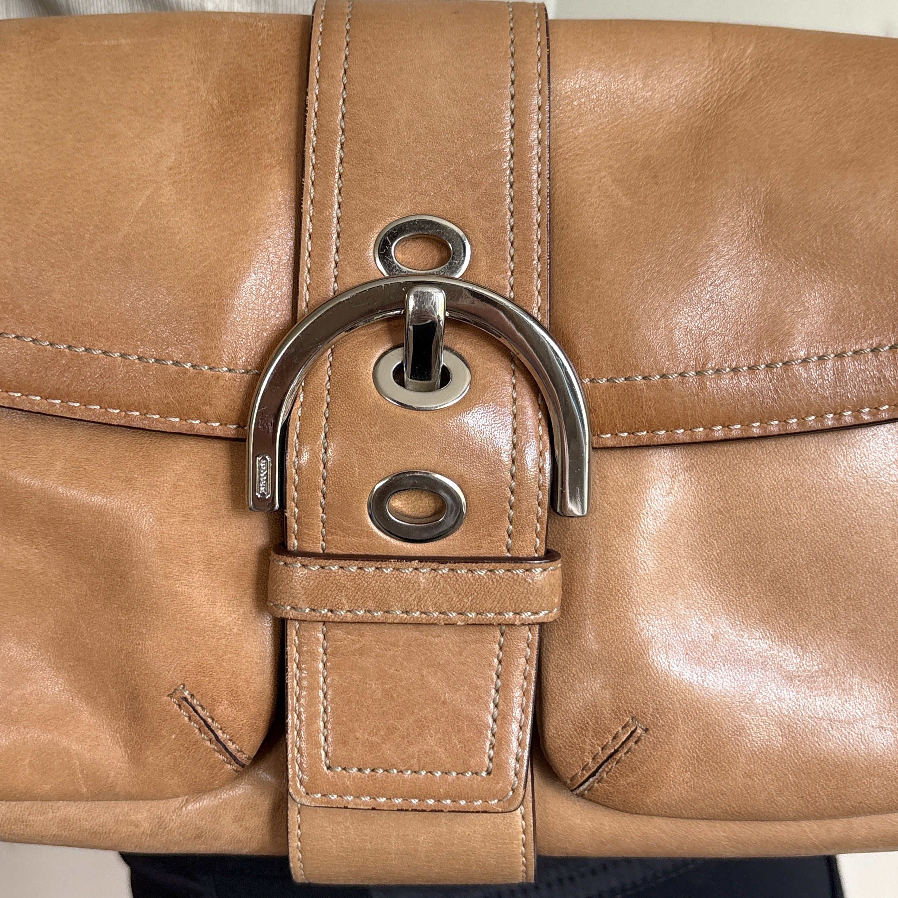 00s Vintage Coach Soho Tan Leather Bag