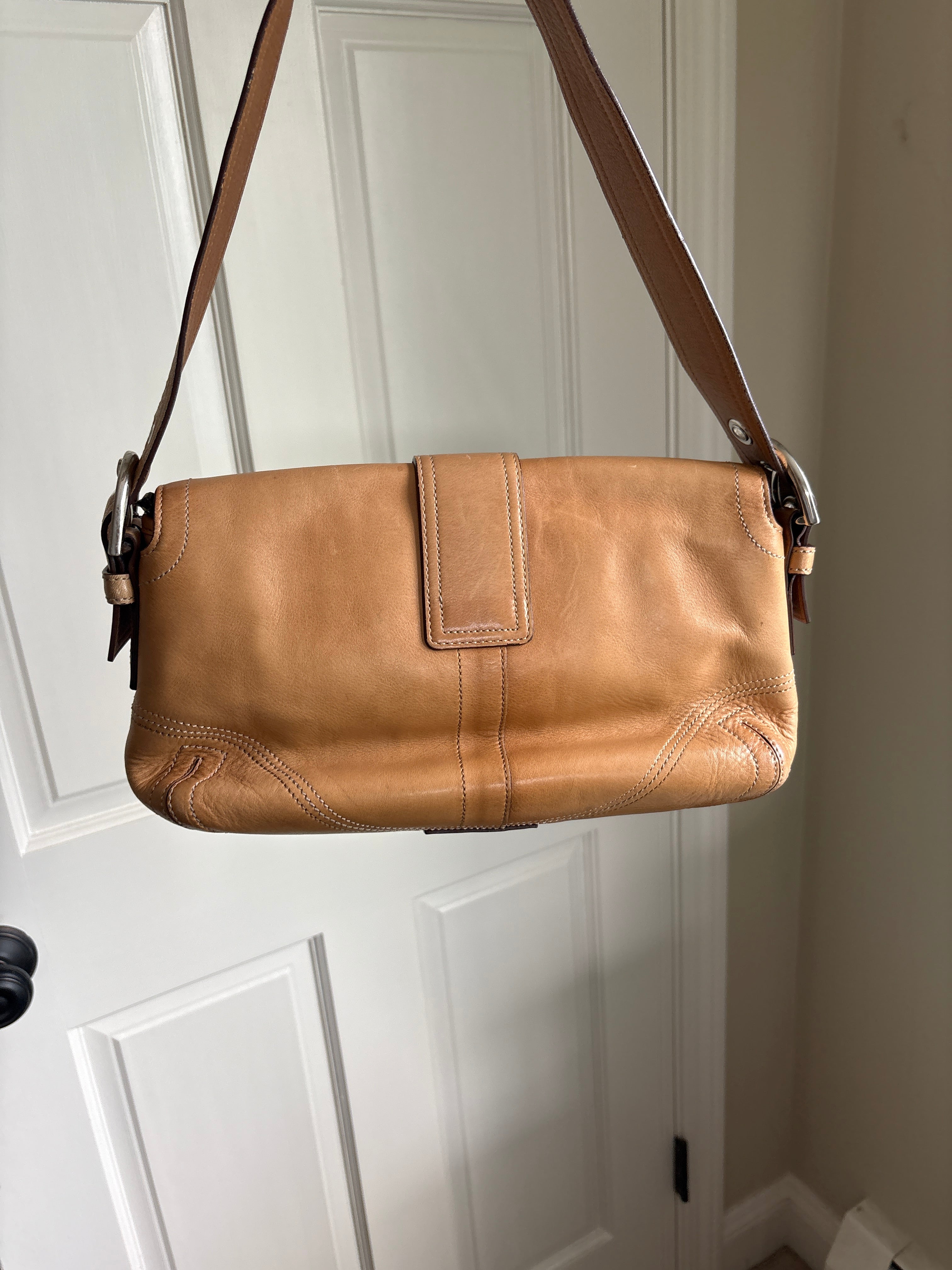 00s Vintage Coach Soho Tan Leather Bag