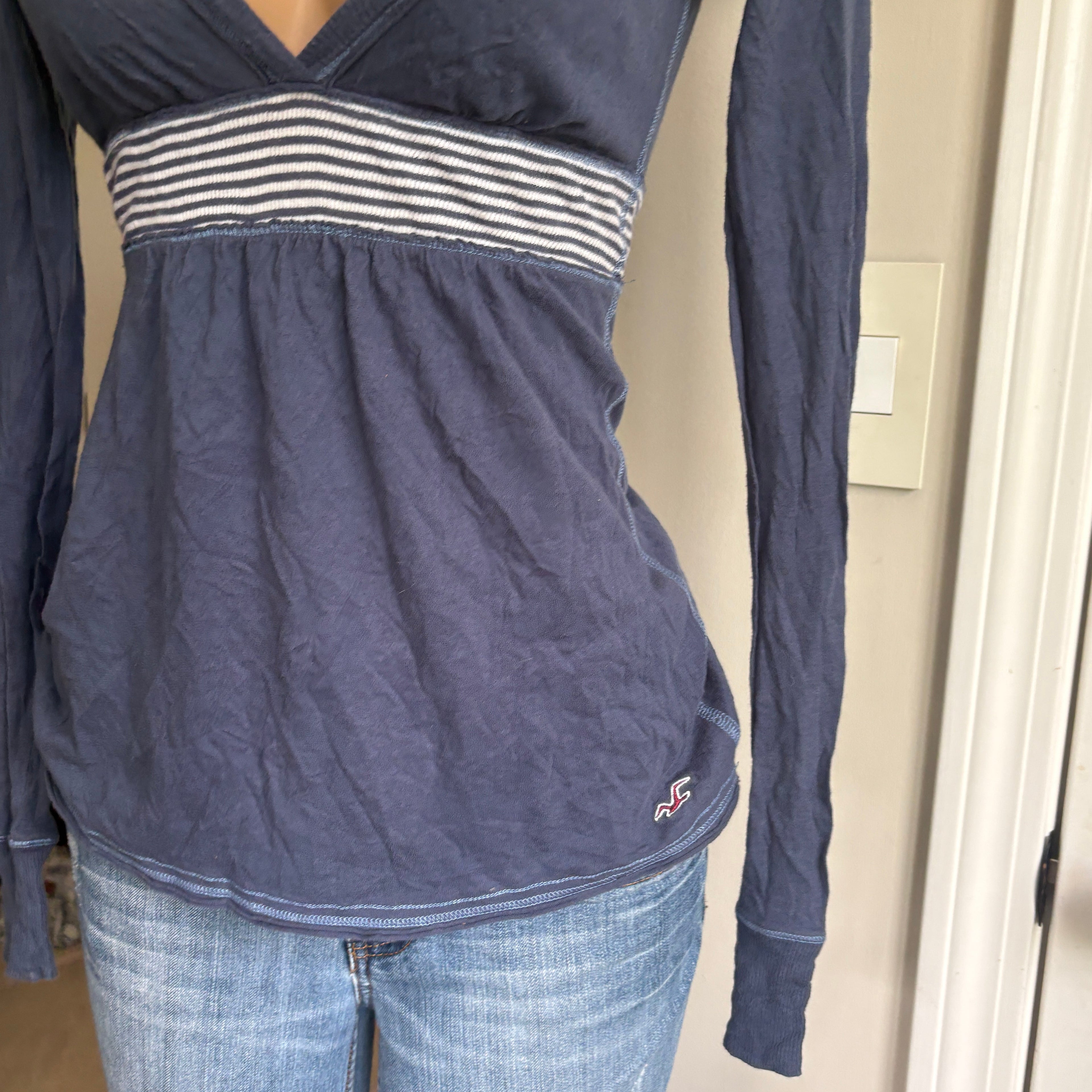 00s Hollister blue babydoll long sleeve top (size M)