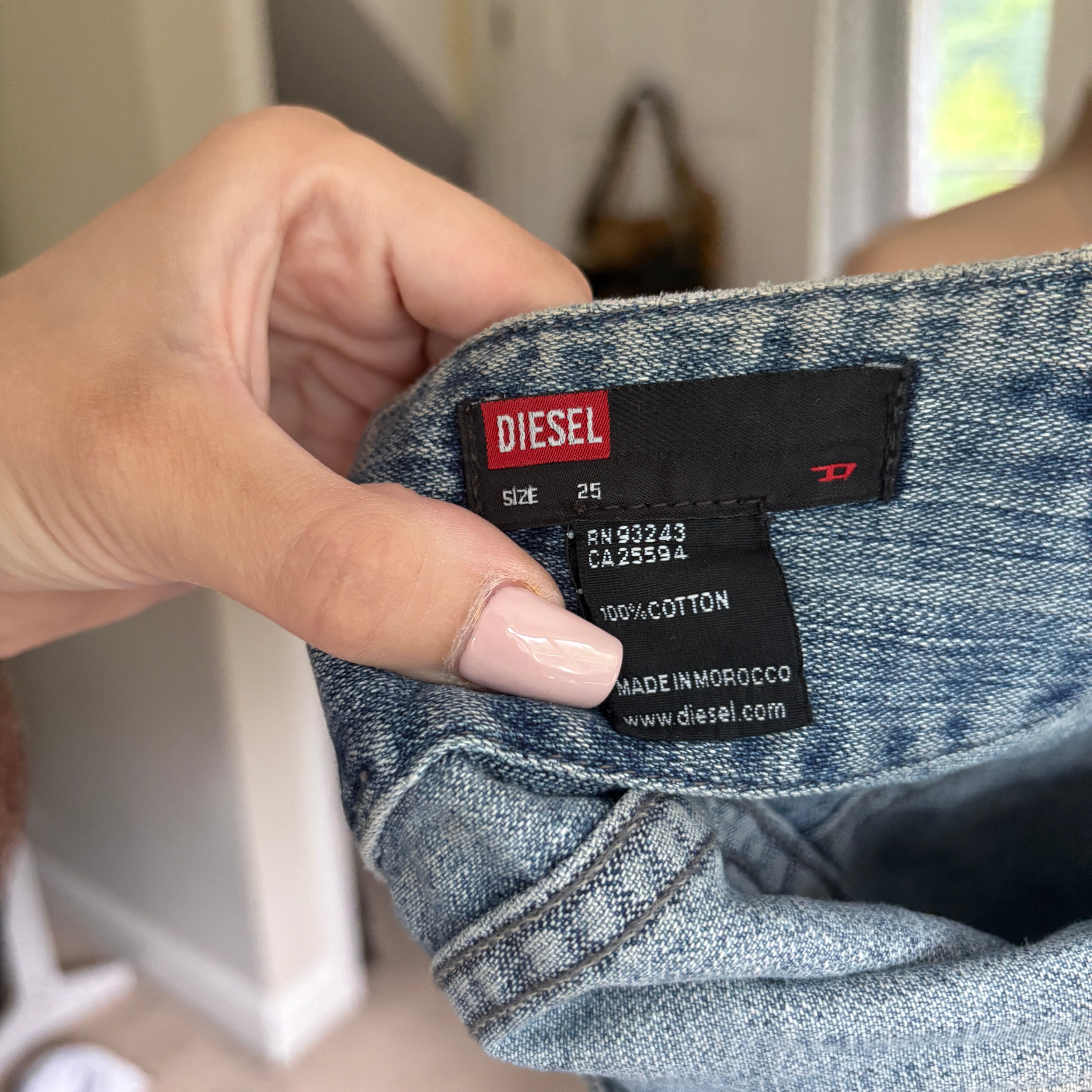00s rare Diesel denim mini skirt (size 25/S)