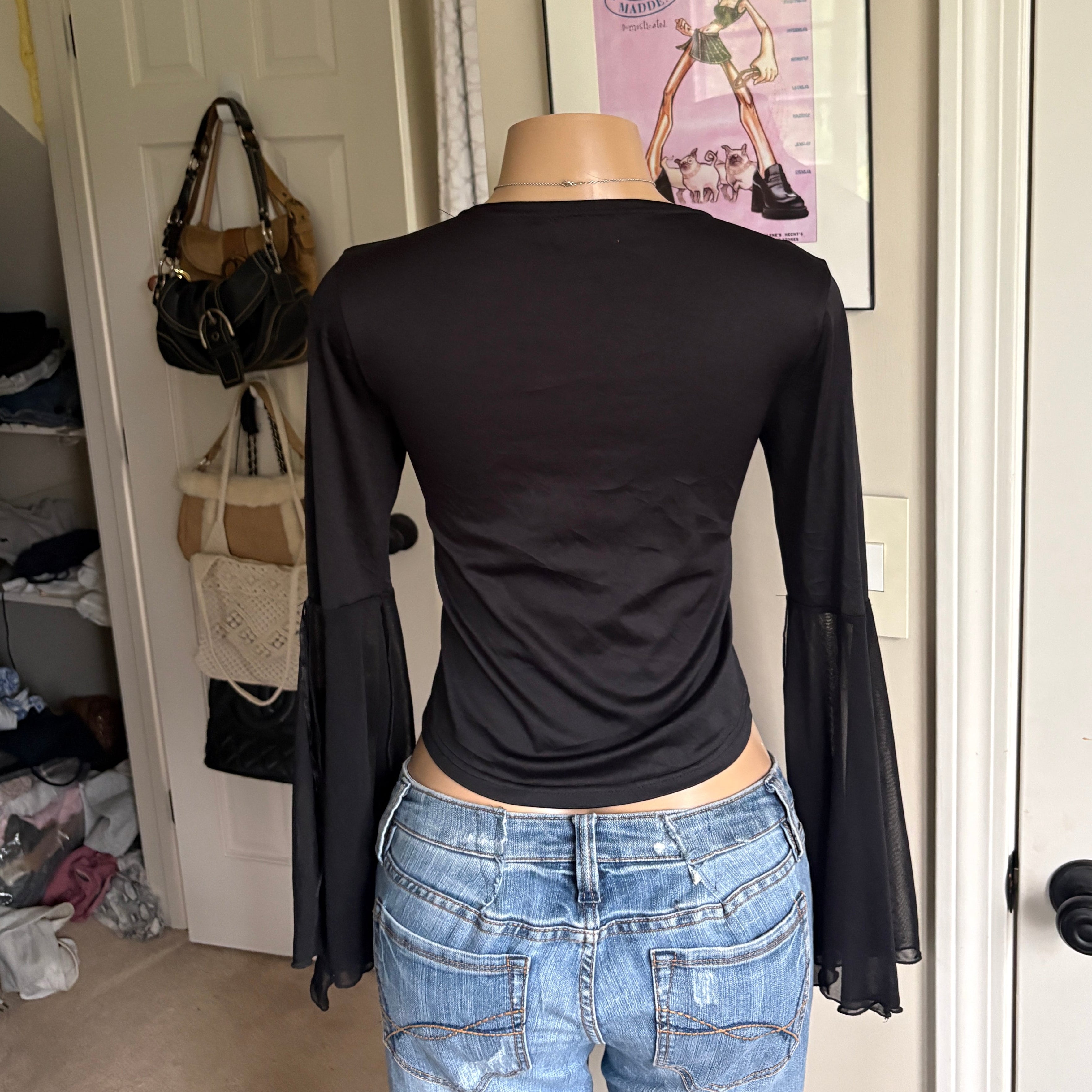 00s black and red corset lace up long sleeve (size M)