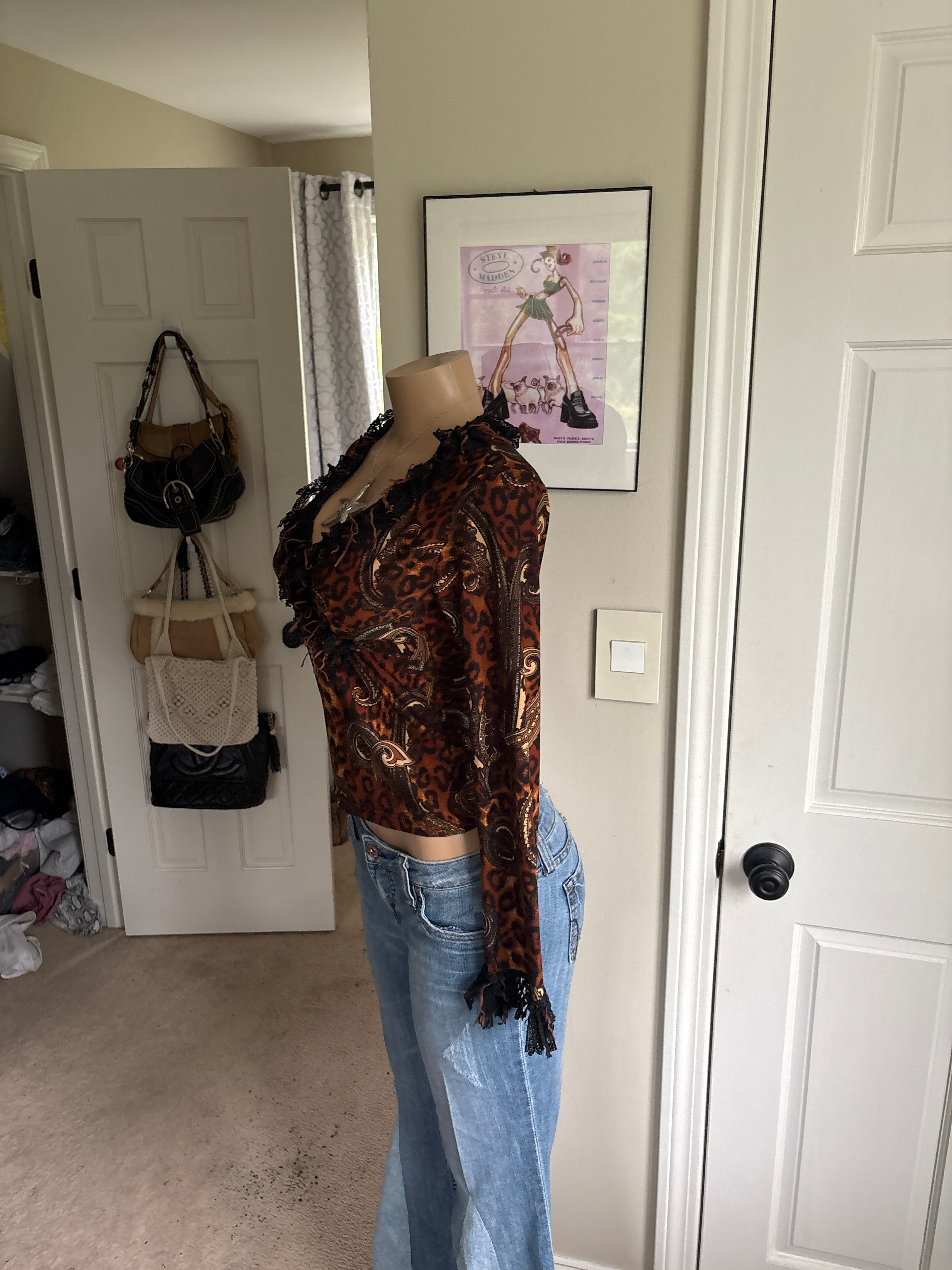 00s leopard fringe v neck bell sleeve top (size S)