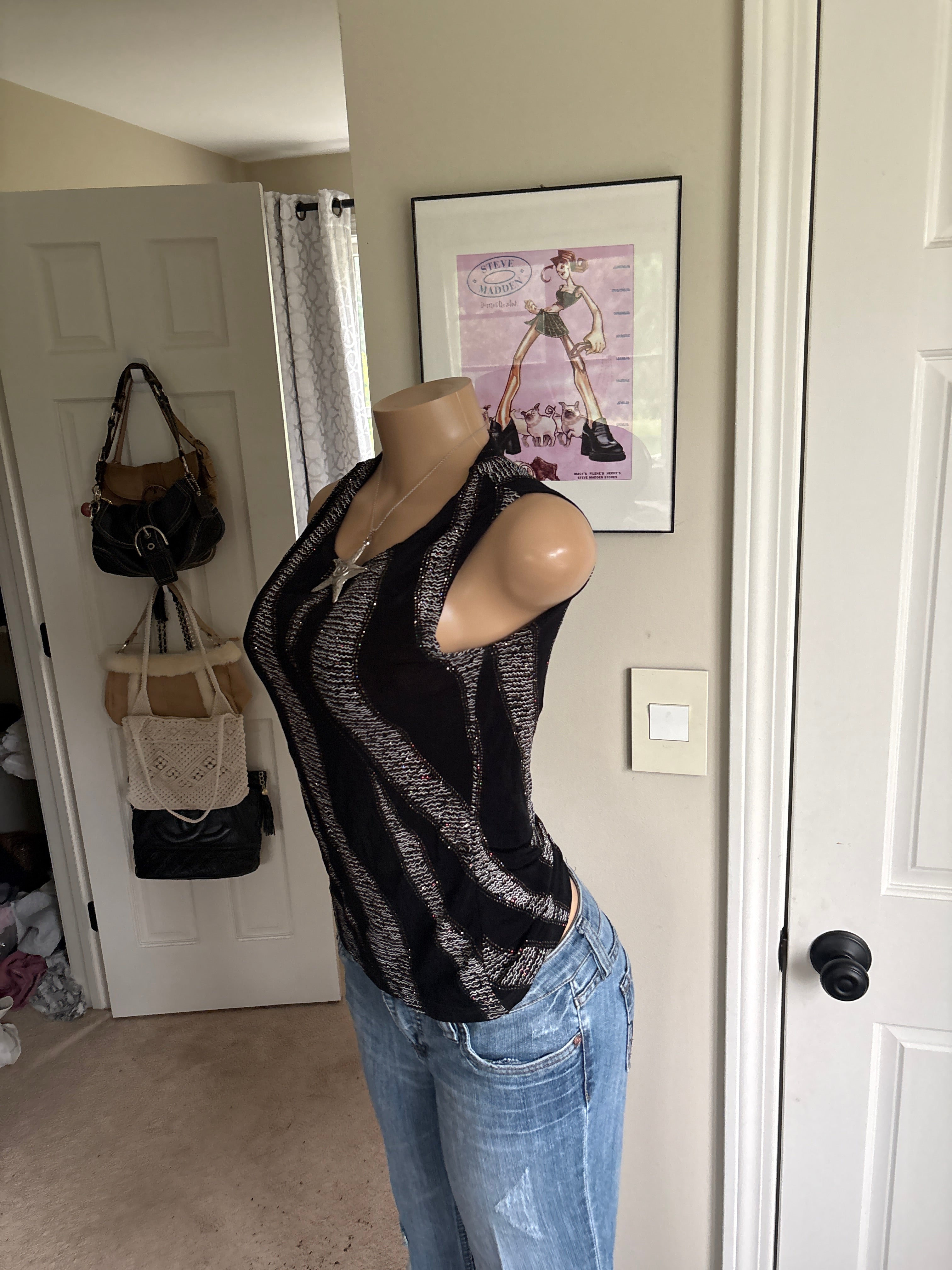 00s zebra abstract black tank top (size L)