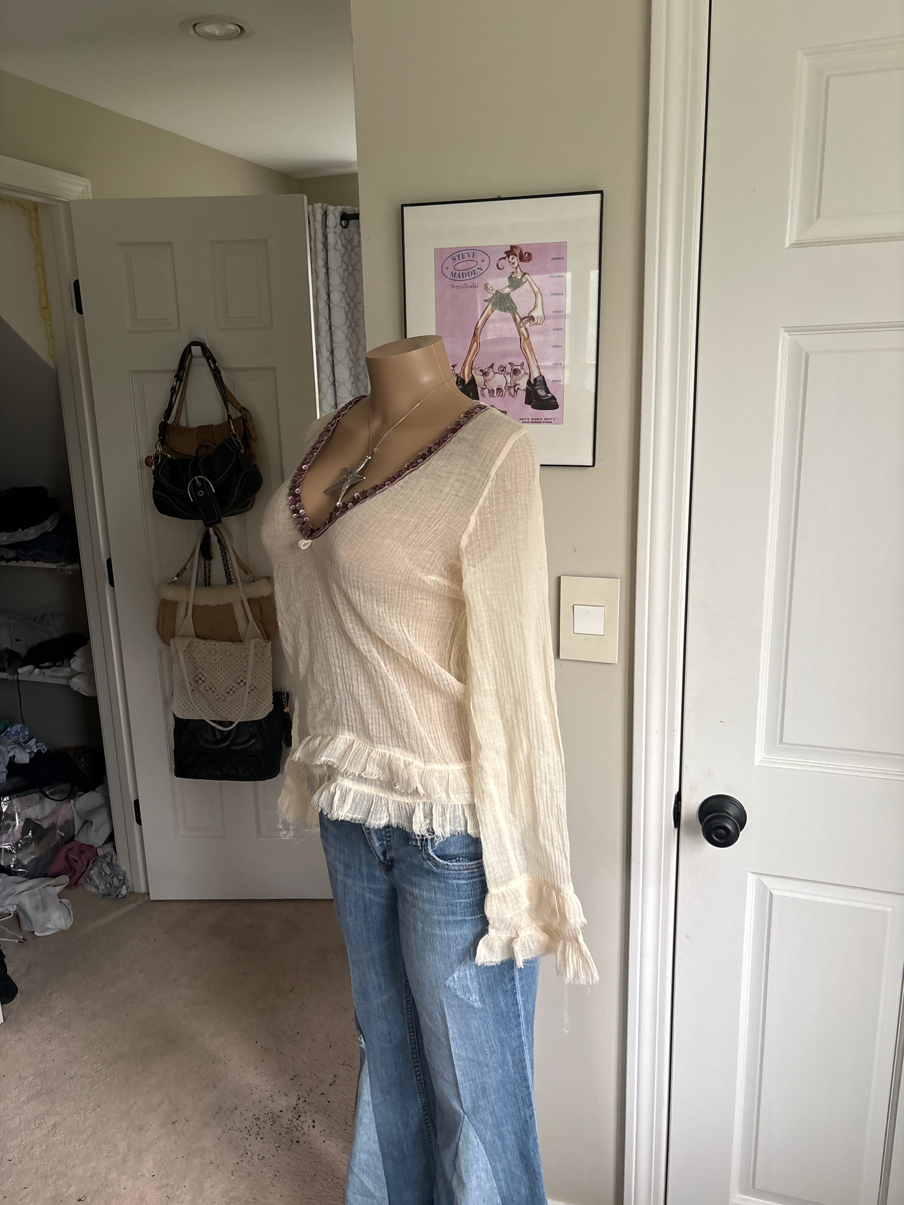 00s italian cream sequin trim long sleeve (size M)