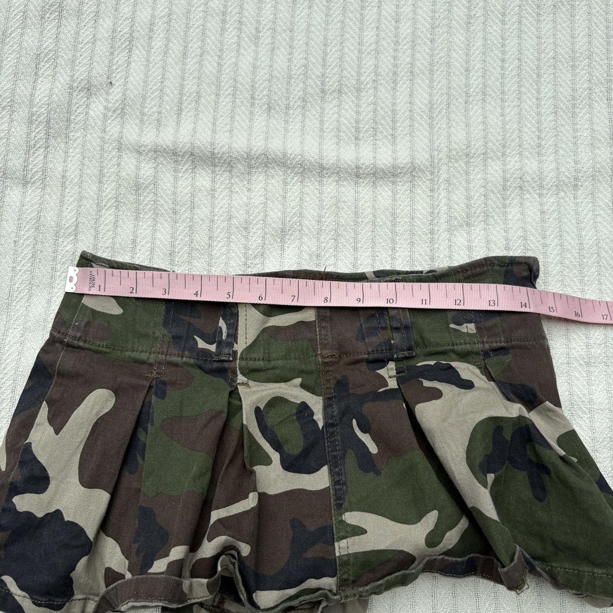 y2k 2000s almost famous camo pleated micro mini skirt